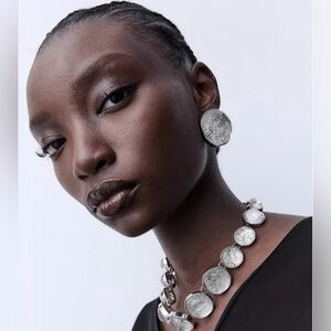 Rare Zara Silver Earrings Resin Metallic NWT ✨✨💕🔥🔥